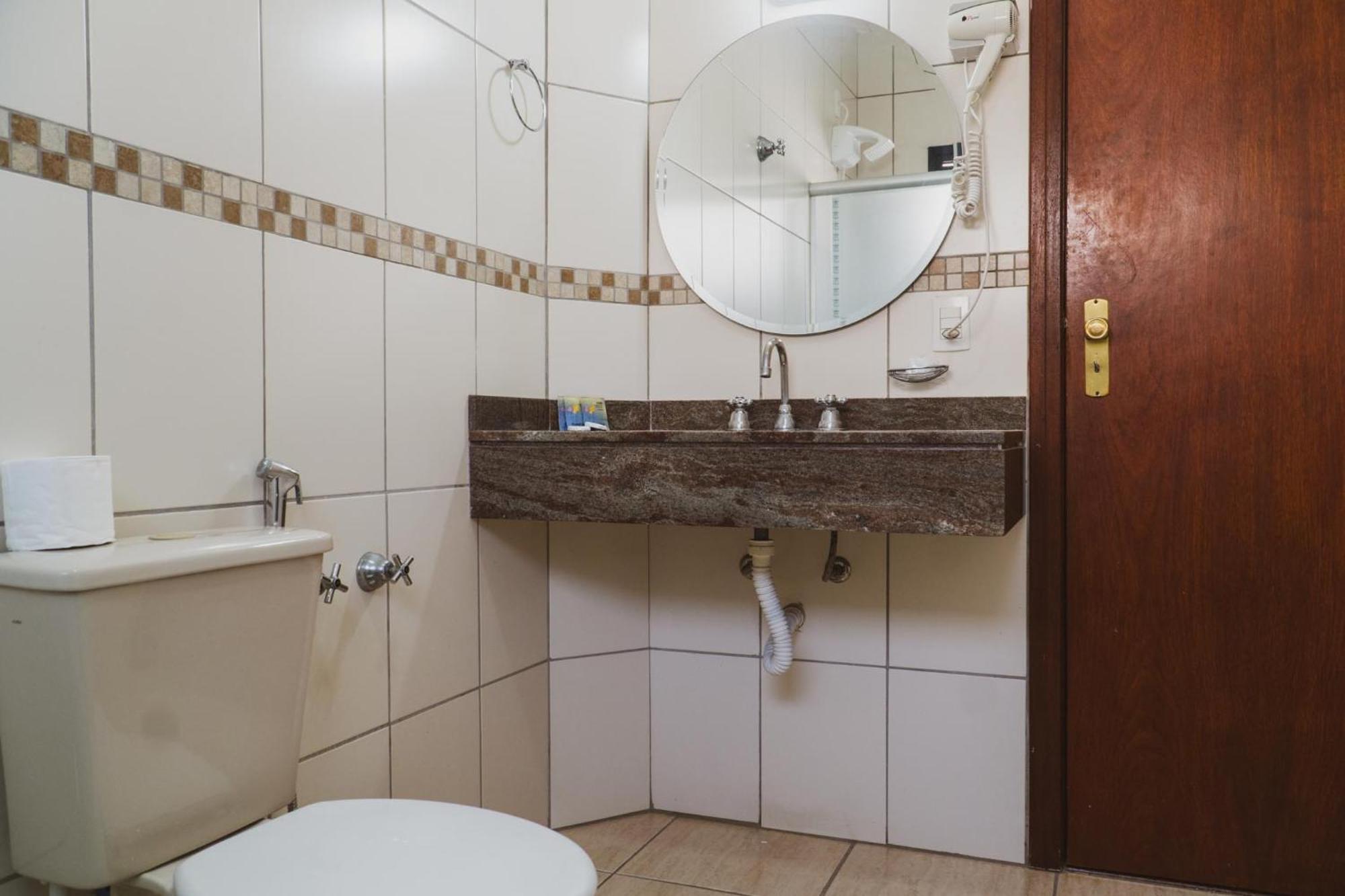 Hotel Casablanca Санта-Барбара-д'Уэсти Экстерьер фото